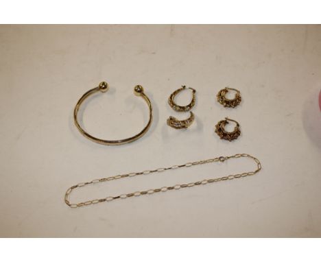 Various 9ct gold earrings, a bangle etc, approx 7.6 grams