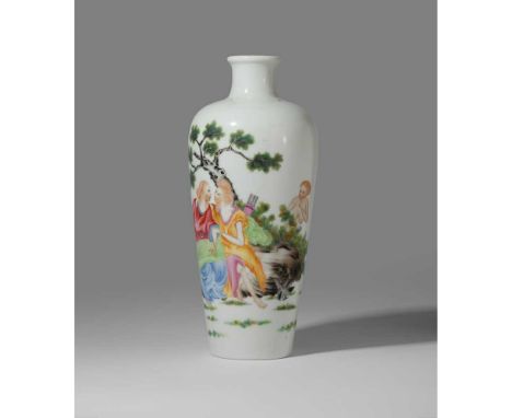 RARE 'FALANGCAI' ENAMEL 'LOVERS' VASE  QIANLONG MARK BUT REPUBLIC PERIOD  民國 乾隆年製藍料底款 仁化、世寧及碧露章款  琺瑯彩西洋人物紋瓶 the body delicate