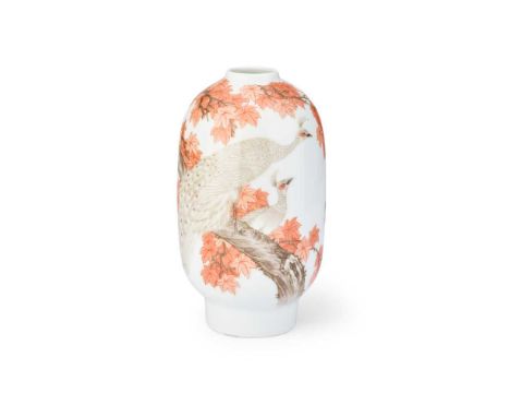 FAMILLE ROSE 'MAPLE AND PEACOCK' VASE BY ZHAI XIAOXIANG (1944- ) 1995  一九九五 翟筱翔款 景德鎮製底款 粉彩紅霜素羽白孔雀紋燈籠形賞瓶 the lantern-shaped ov