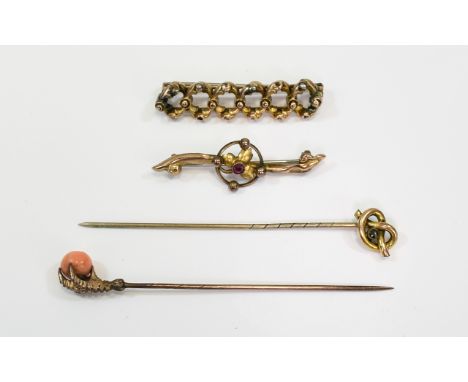 A Collection of 9ct Gold Vintage and Antique Jewellery Items (4) in total. 1. Antique 9ct gold brooch 3.7 grams. 2. Antique 9