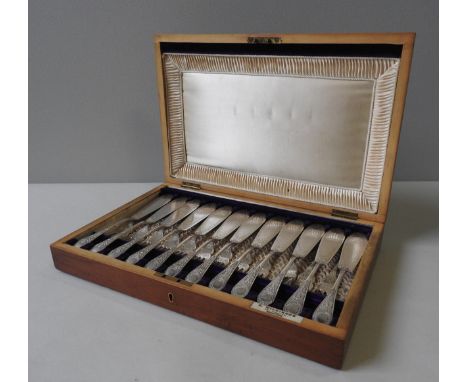 A WILKINSON SILVER PLATED FISH SERVICE, twelve place setting, ornately engraved, in a silk lined oak box 