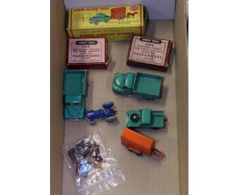 4x Dublo Dinky Toys. A boxed Land Rover and Horse Trailer (073), with black plastic wheels, complete with horse. 2x Austin Wa