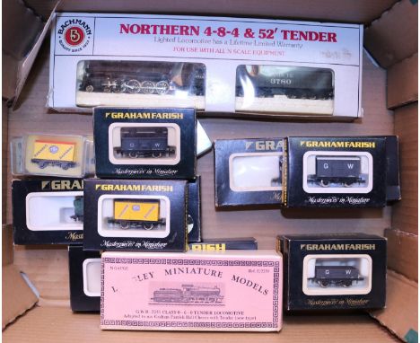 14x N gauge railway items by Graham Farish, Bachmann, etc. Including 4x locomotives; A GWR Class 61xx 2-6-2T Prairie Tank, 31