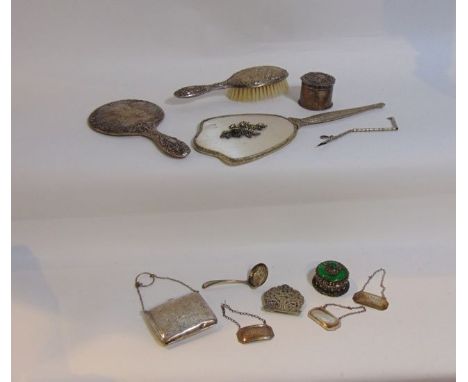 An Art Nouveau silver dressing table container, S. Glass, Birmingham, 1908, of cylindrical form, the hinged cover chased with