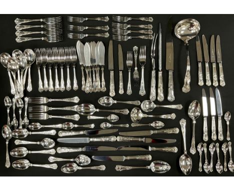 A Slack &amp; Barlow silver plated Kings pattern canteen, for Eight inc dinner and side forks, knives, soup sppons, Dessert s