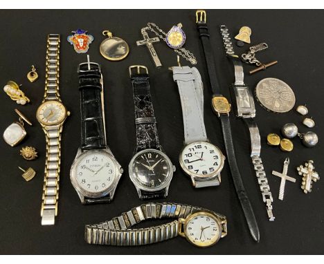 Watches &amp; Jewellery - a Sekonda black dial wristwatch, white Arabic numerals and arrow baton markers, date aperture, cent