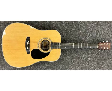 A Hohner Leyanda Line acoustic guitar, model number MW-400N, with carrying case.
