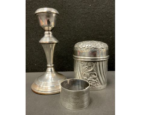 An Edwardian silver dressing table pot, embossed floral decoration, probably Charles Horner, Birmingham 1901;  silver napkin 