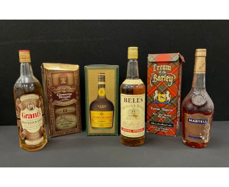 Whisky &amp; Cognac - Alexander Stewarts Cream of the Barley Special Reserve rare Old Scotch whisky, co1965, tartan box, Gran