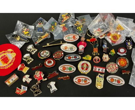Badges Advertising and sporting mostly Manchester United & Robertson's Golden Shred inc sterling Silver Cricketer, base metal