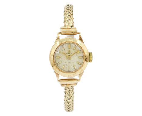 Cyma ladies 9ct gold manual wind wristwatch, on 9ct gold bracelet, hallmarkedCondition Report:Approx 8.95gm (excluding moveme