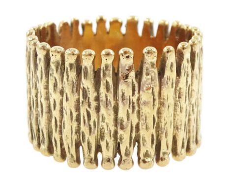9ct gold wide bark effect ringCondition Report:Approx 7.55gm, tested 9ct, size N-O, depth = 12.9mm, no makers marks, hallmark
