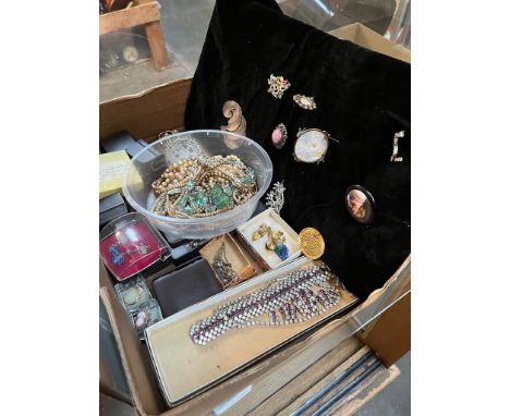 A box of costume jewellery, some vintage. 