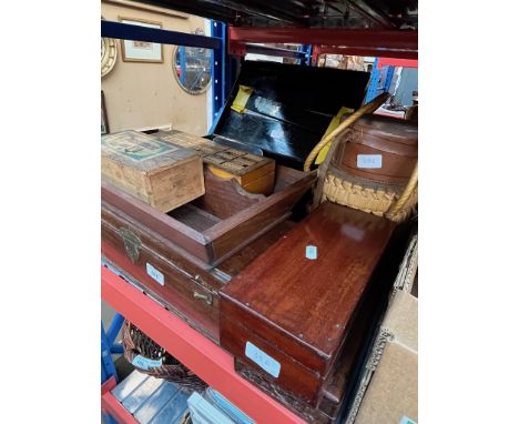 Various treen boxes and collectables to include carved box, a chessmen set, dominos, small weighing scales with weights, a Pr
