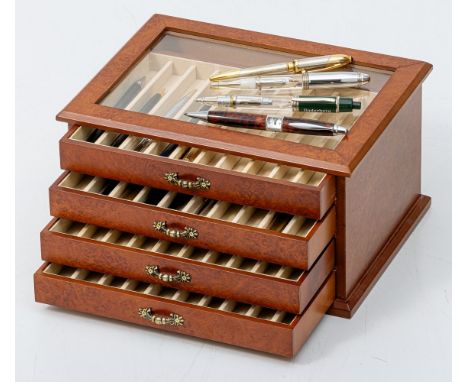 Vintage-Kugelschreiber  Holzmaserungsimitation. Stahl. Mit integrierter Quarzuhr. Zigarrenform.  Dazu:   12 verschiedene Kuge