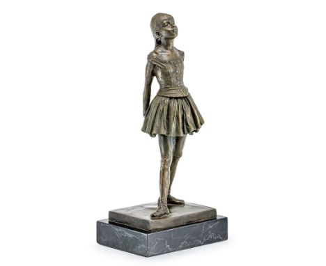 Degas, Edgar (Paris 1834-1917) , nach "Kleine 14jährige Tänzerin"   Bronze, gold-braun patiniert mit rechteckiger Plinthe, mo