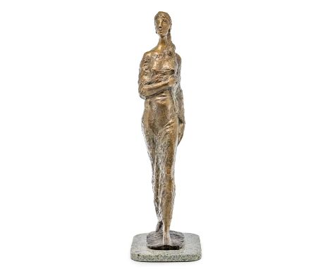 Beberniß, Heinz (Halle 1920-2012) Thalia   1984 Bronze, goldbraun patiniert mit Plinthe auf grau-schwarzem Steinsockel montie