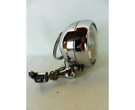 A Raydyot pass lamp with bracket. 