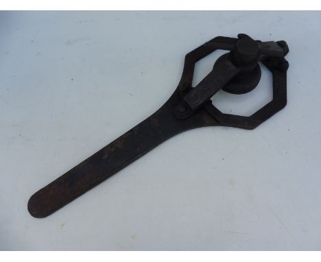 A Rolls-Royce 20/25 hub spanner.
