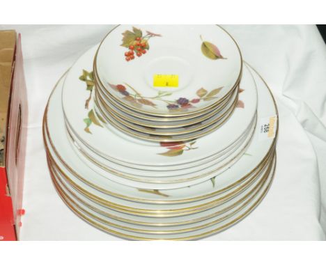 A collection of Royal Worcester Evesham pattern dinner plates and saucers 