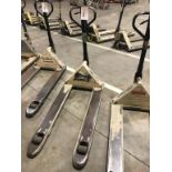 Crown 5000-Lb Hydraulic Pallet Jack