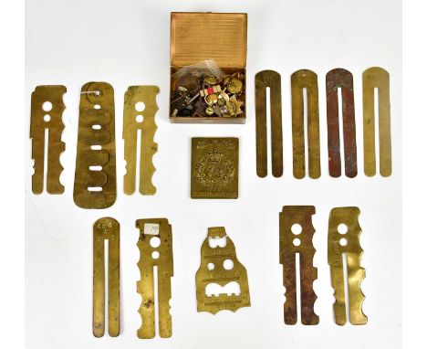 A small quantity of assorted cap badges and buttons sticks, with a State Express plated cigarette case, brass plaque for 72 O
