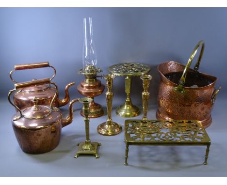 VINTAGE COPPER &amp; BRASSWARE, a good selection including two copper kettles, one with acorn knop, two brass trivet stands, 