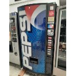 +VAT Refrigerated vending machine (locked, no key)