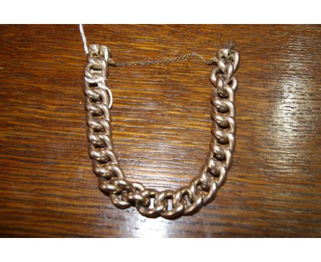 9ct gold bracelet of chain link form, 31 grams