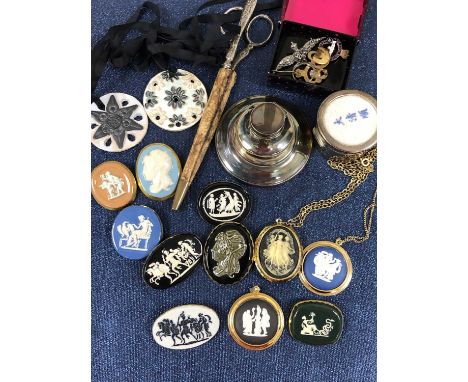 Various pottery brooches, signed to reverse Made In Britain, a small hinged box, stamped to base silver 925, with a ceramic t