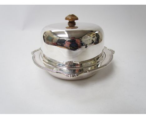 A Frank Cobb &amp; Co. Ltd., silver muffin dish with turned finial, Sheffield 1946, 746g