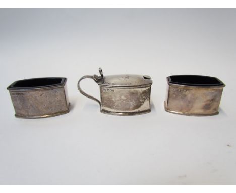 A Harrison Brothers &amp; Howson silver three piece cruet, mustard liner missing, Sheffield 1936