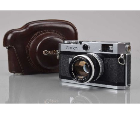 A Canon P Rangefinder Camera, seria no 728507, chrome, orange & pale blue ASA dial, shutter working, rangefinder working, bod