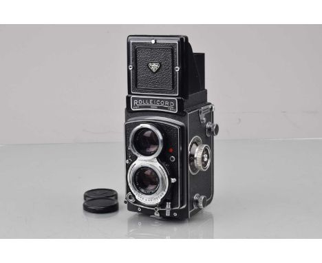 A Rolleicord VA TLR Camera, type 2, 16 4x5.5cm exposure counter, with focus screen mask, serial no 1929589, shutter erratic, 