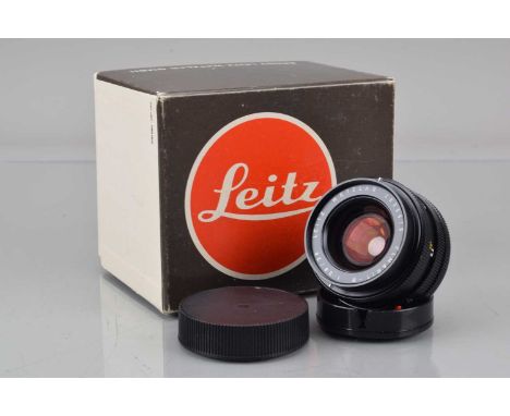 A Leitz Wetzlar Elmarit-R 28mm f/2.8 Lens, serial no 2995516, 1979, 3 CAM, front and rear caps, lens manual, in maker's box