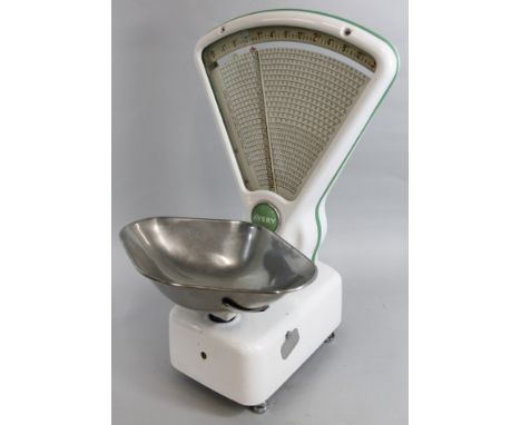 A set of Avery white and green enamel scales, with pan etc.