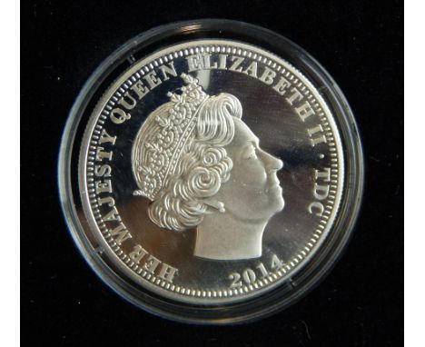 A First World War silver commemorative proof medallion, with gold highlighted George V sovereign, in original box with certif