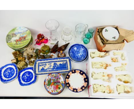Ceramics, glassware and similar comprising collector plates, blue and white wares to include Willow pattern and Copeland Spod