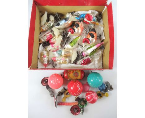 Various vintage Christmas decorations, to include Cecil Coleman bird tree decorations, etc.  (a quantity, various dimensions)