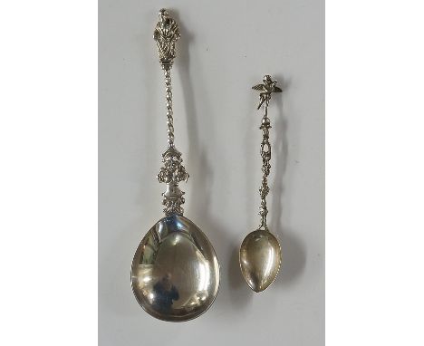 A late Victorian apostle spoon, the terminal depicting Saint Peter holding a sword, barley twist stem above a cherub, by Will