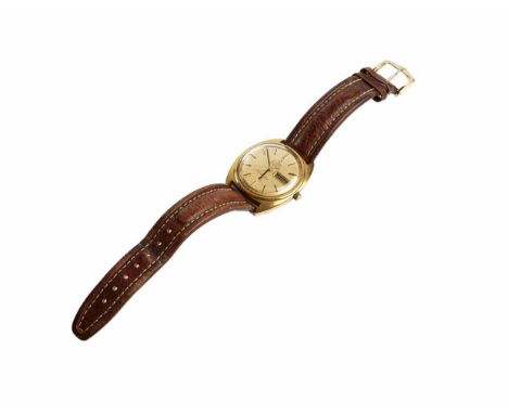 Gent’s circa 1970’s vintage Omega Constellation 18ct yellow gold wristwatch, satinfinish champagne dial, day-date window, yel