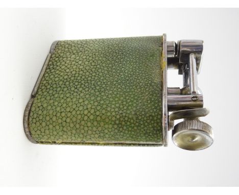 Jumbo table lighter with shagreen cover H10cm Condition Report & Further Details Click here for further images, condition, au