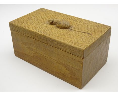 Robert 'Mouseman' Thompson tooled oak trinket box with mouse signature to lid, L18cm Condition Report & Further Details Click