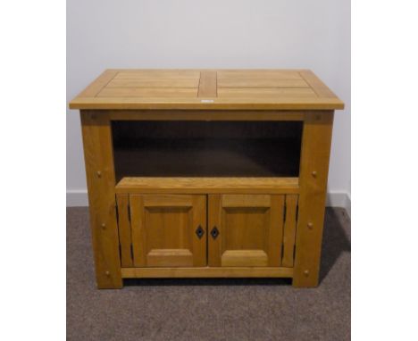 Light oak television side cabinet with two panelled cupboards, W91cm, H77cm, D56cm Condition Report & Further Details Click h