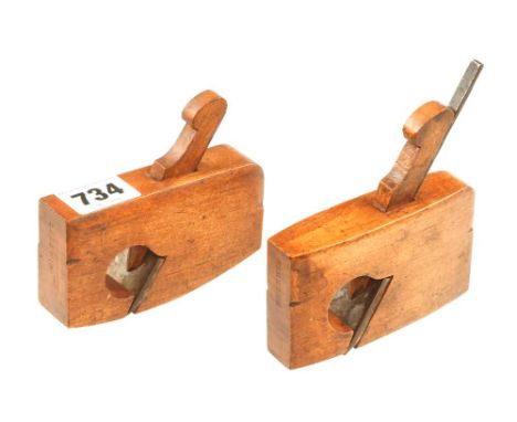 A small pair of beech flat and compass rebate planes 4" x 1" minor stains o/w G+ 