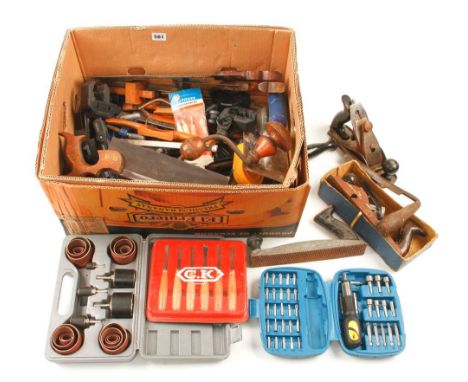 A box of tools G