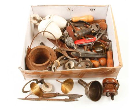 A box of small tools G+ plus VAT