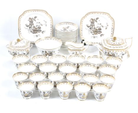 Early Spode ( 1824-1833 ) Georgian tea and chocolate/coffee service in Felspar porcelain with chinoiserie gilt potted flower 