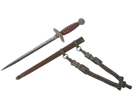 A WWII Second World War Third Reich Nazi German Luftwaffe officers parade dagger.&nbsp;The hilt having a Swastika globe pomme