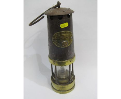 MINER'S LAMP, Thomas &amp; Wiliams miner's lamp, approved under the lighting schedule Cambrian type no 15, 30 cm height 